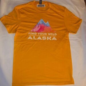 Brand‎ New Find Your Wild Alaska T-Shirt Size Medium 100% Cotton No Tag For Men
